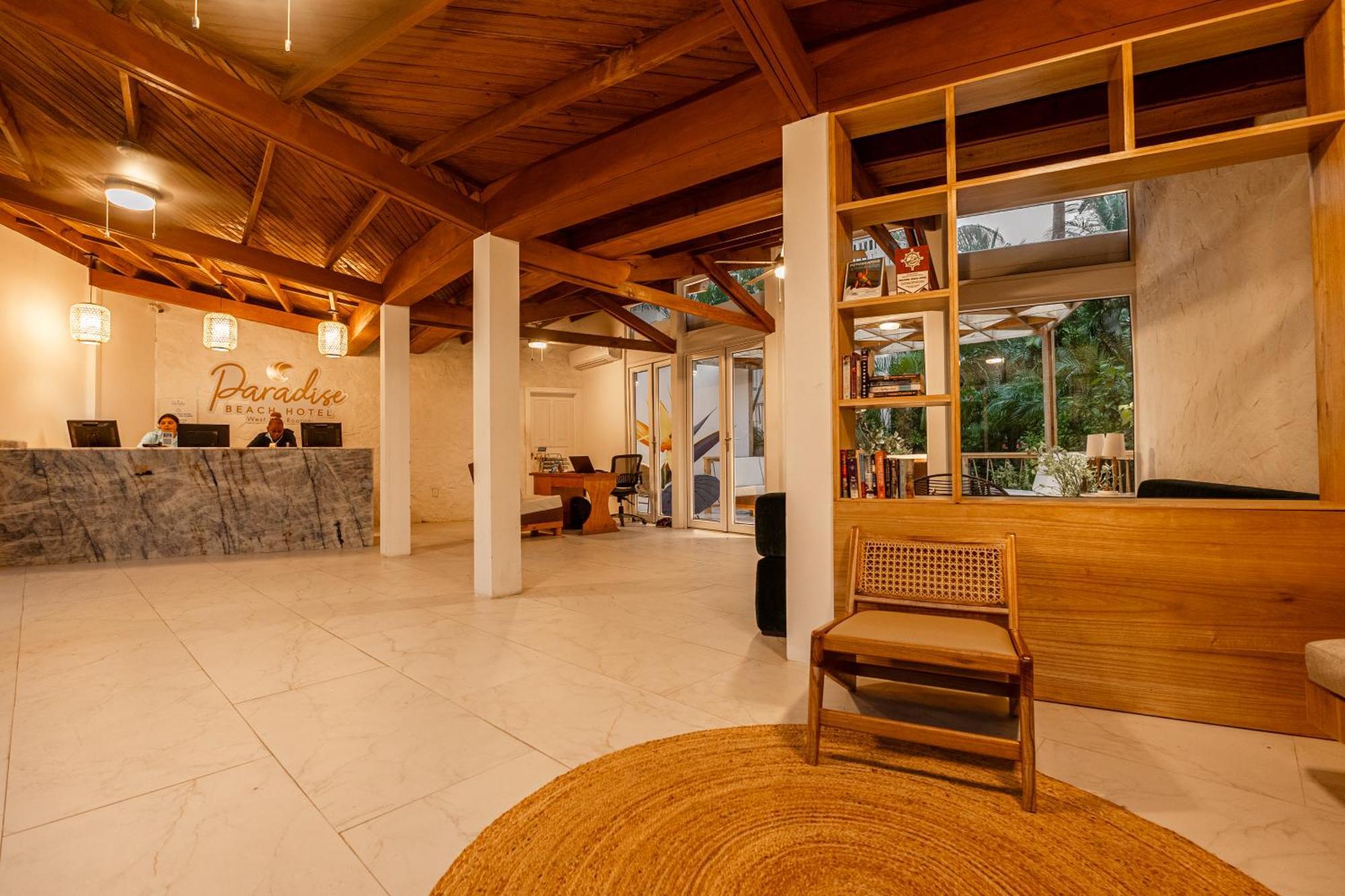 Paradise Beach Hotel & Resort West Bay Esterno foto