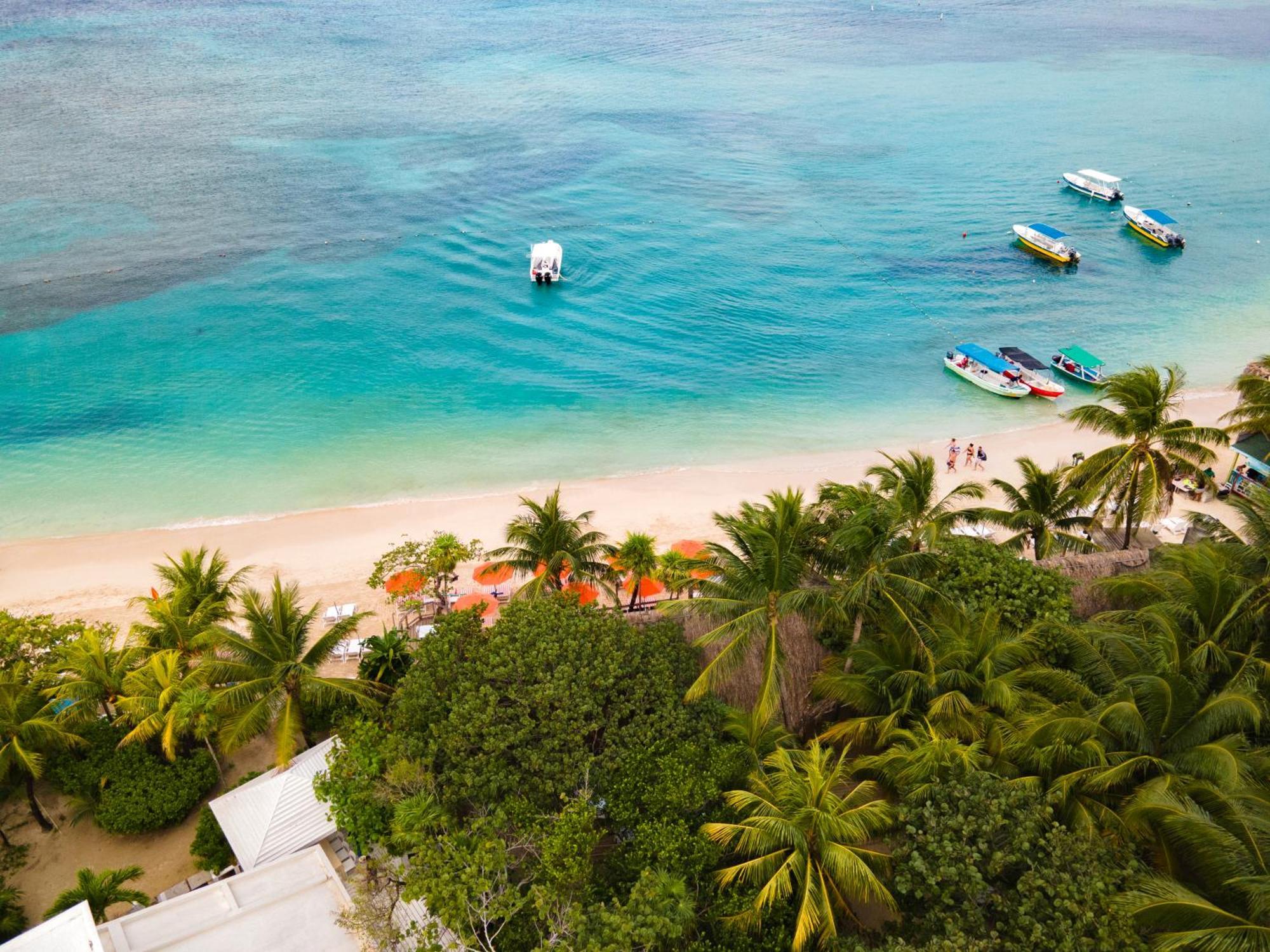 Paradise Beach Hotel & Resort West Bay Esterno foto