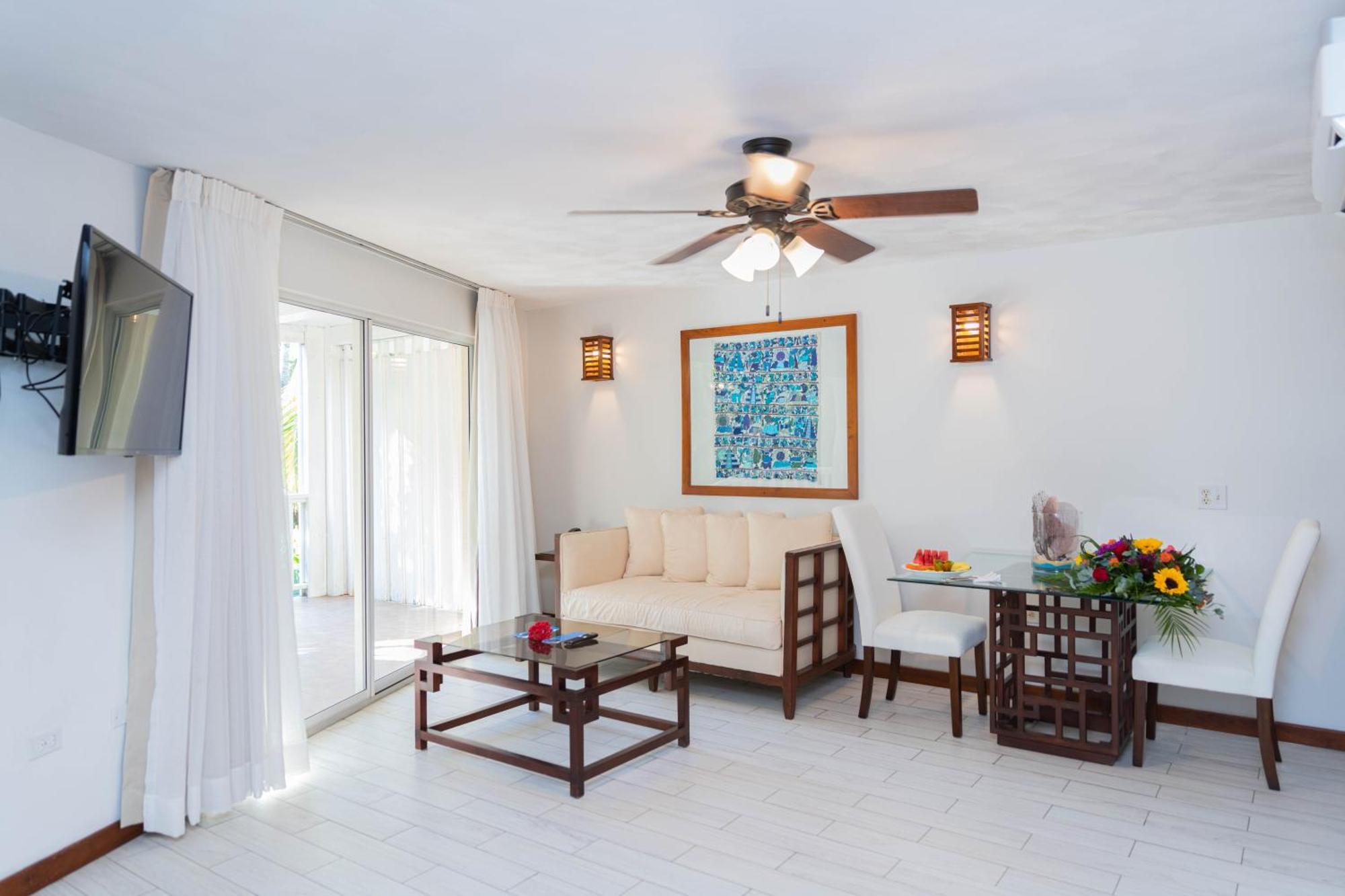 Paradise Beach Hotel & Resort West Bay Camera foto